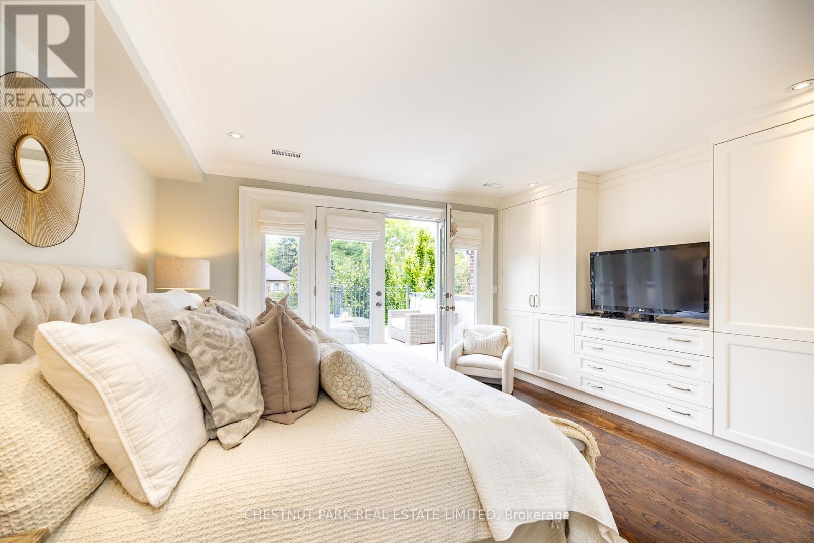 322 Woburn Avenue, Toronto, Ontario  M5M 1L2 - Photo 19 - C12433742