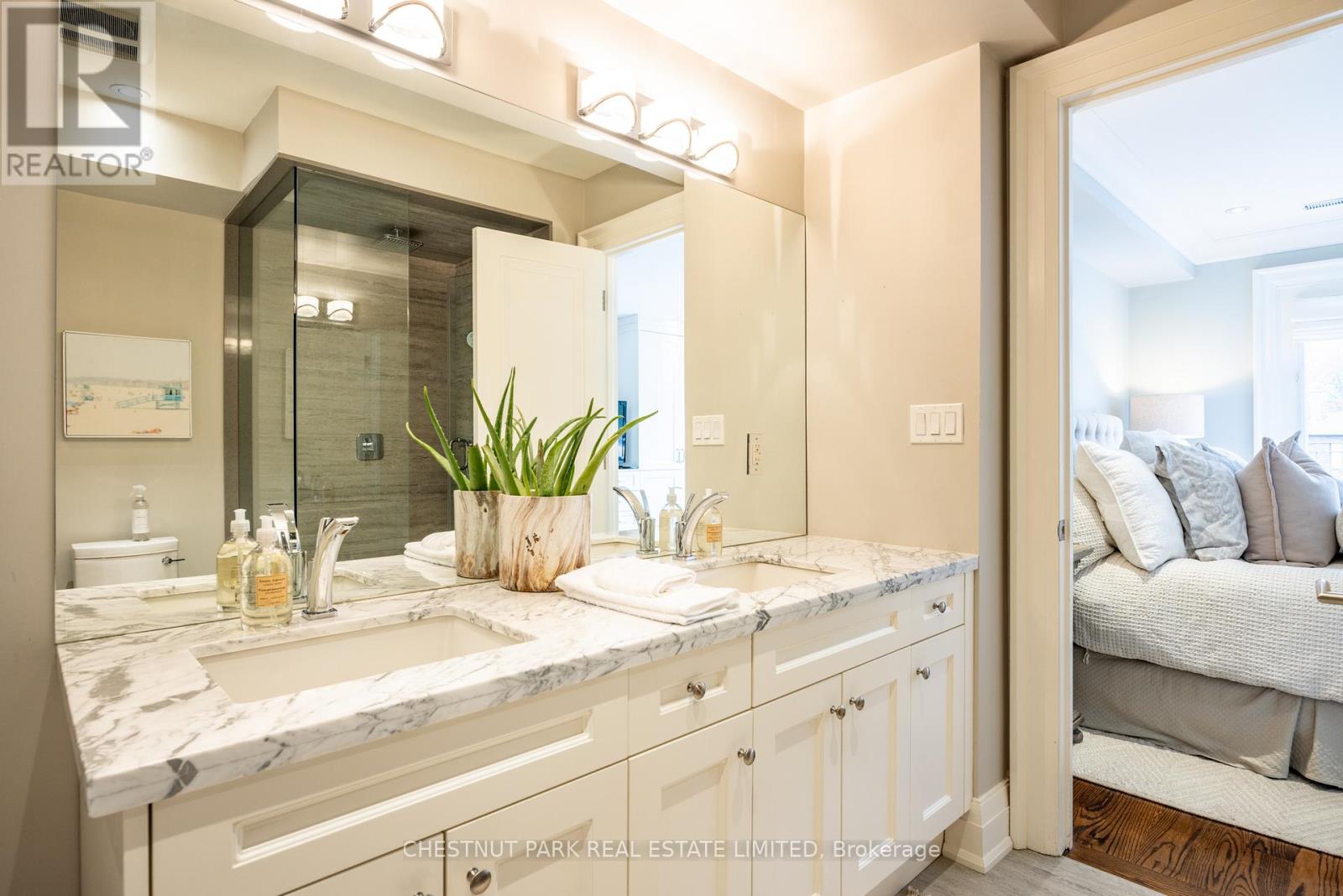 322 Woburn Avenue, Toronto, Ontario  M5M 1L2 - Photo 24 - C12433742