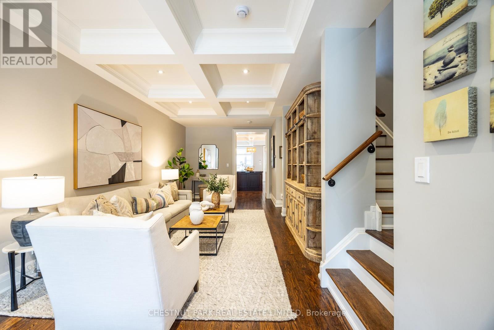 322 Woburn Avenue, Toronto, Ontario  M5M 1L2 - Photo 6 - C12433742
