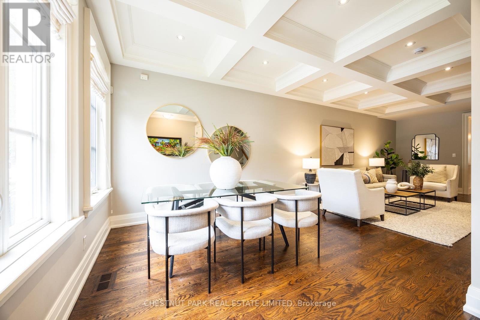 322 Woburn Avenue, Toronto, Ontario  M5M 1L2 - Photo 5 - C12433742