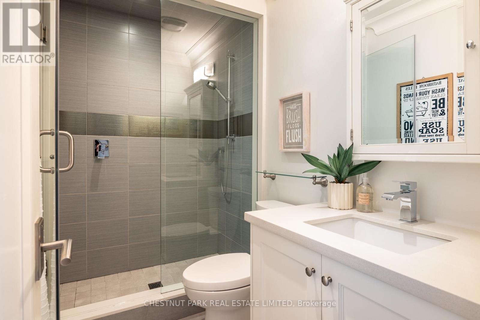 322 Woburn Avenue, Toronto, Ontario  M5M 1L2 - Photo 33 - C12433742
