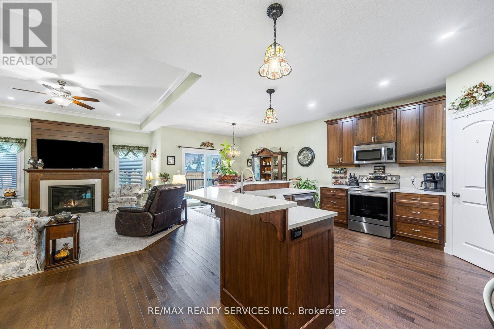 255 Rogers Road, North Perth, Ontario  N4W 0H3 - Photo 14 - X12436376