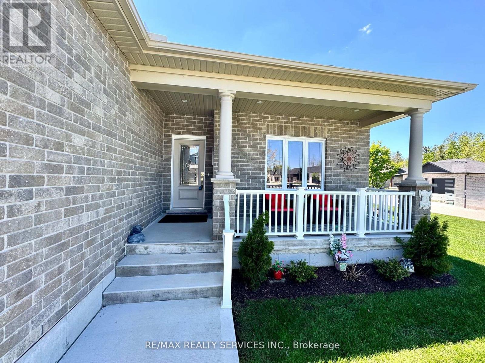 255 Rogers Road, North Perth, Ontario  N4W 0H3 - Photo 3 - X12436376