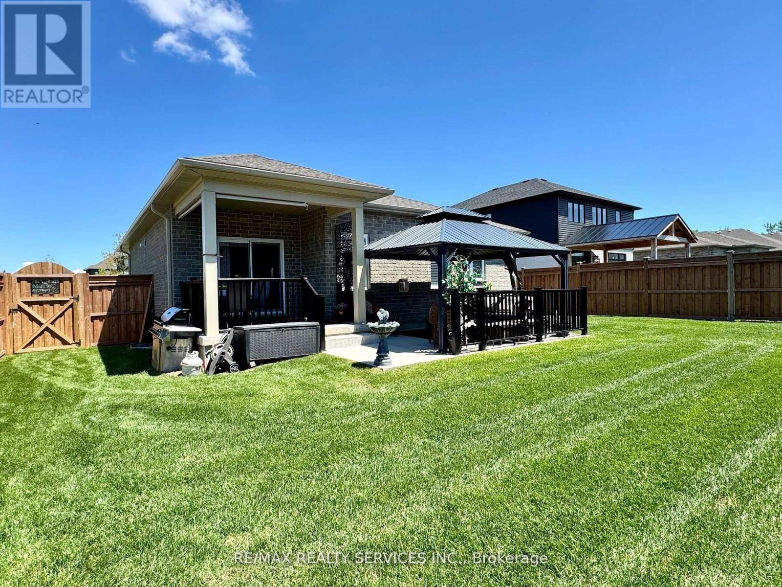 255 Rogers Road, North Perth, Ontario  N4W 0H3 - Photo 39 - X12436376