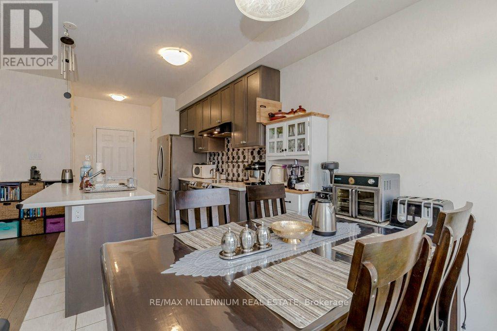 31 - 8273 Tulip Tree Drive, Niagara Falls, Ontario  L2H 3S8 - Photo 18 - X12436436
