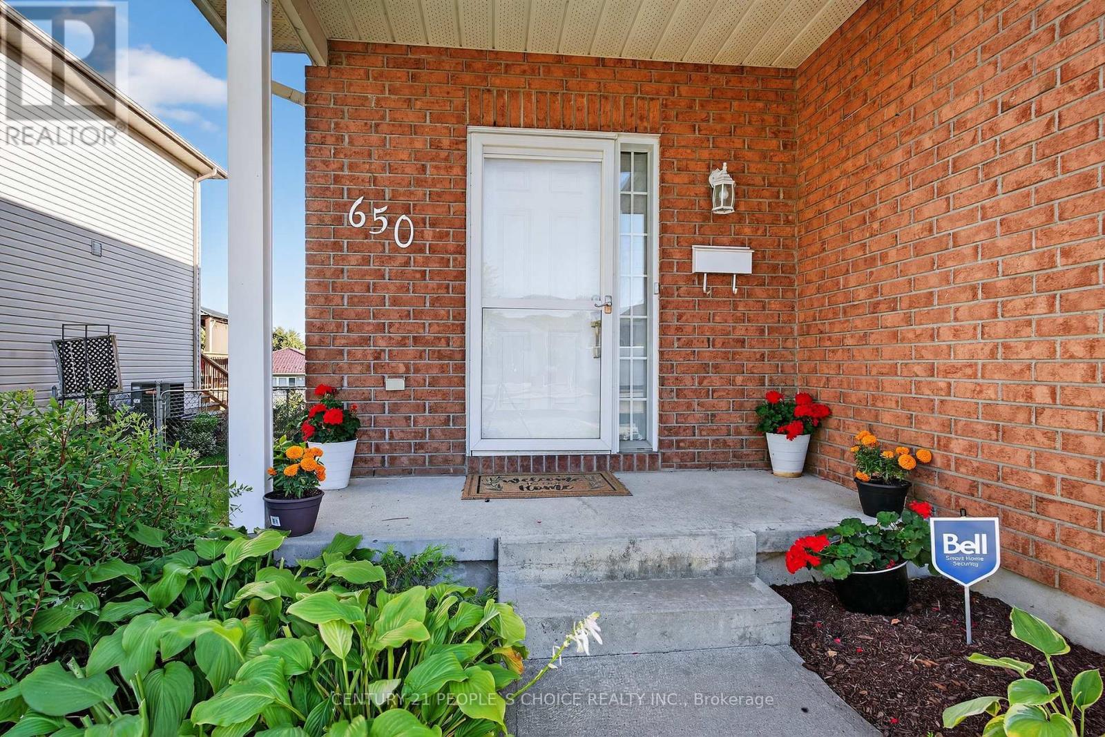 650 Tanner Drive, Kingston, Ontario  K7M 8Y2 - Photo 4 - X12436438