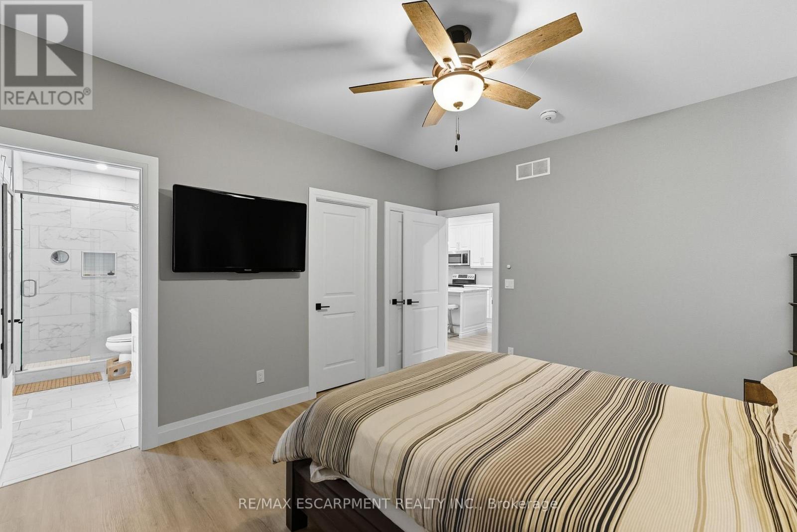 1053 Bay Street, Norfolk, Ontario  N0E 1M0 - Photo 19 - X12436524