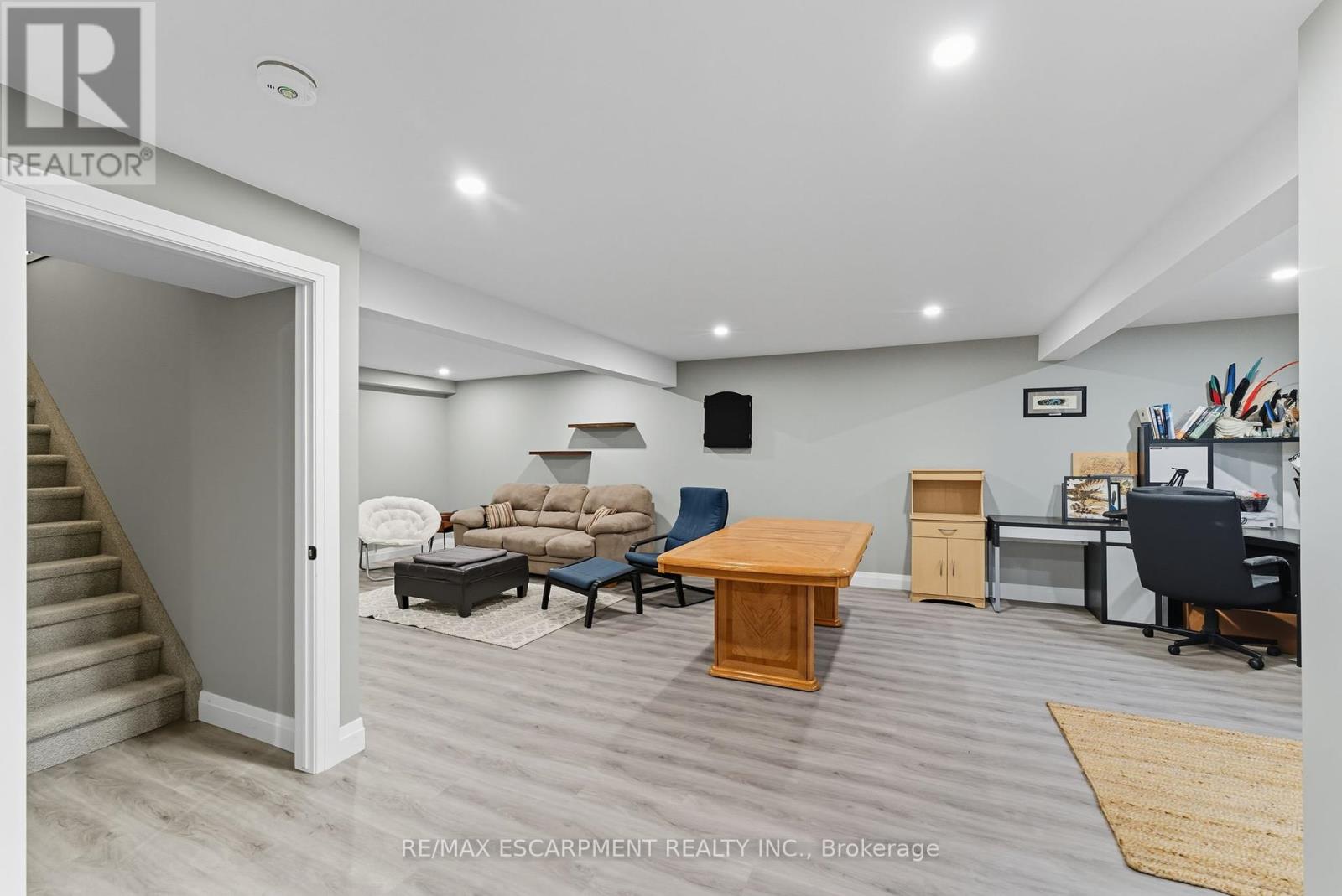 1053 Bay Street, Norfolk, Ontario  N0E 1M0 - Photo 25 - X12436524