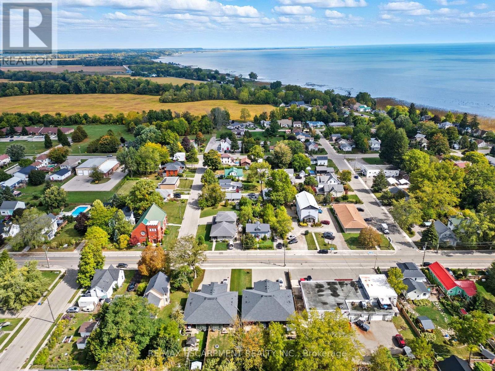 1053 Bay Street, Norfolk, Ontario  N0E 1M0 - Photo 39 - X12436524