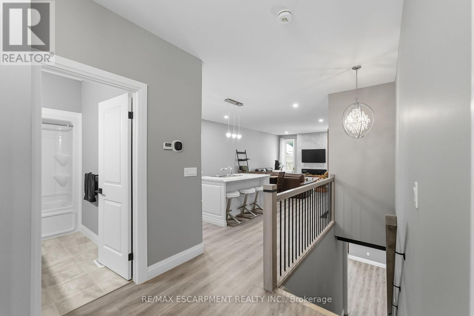 1053 Bay Street, Norfolk, Ontario  N0E 1M0 - Photo 7 - X12436524