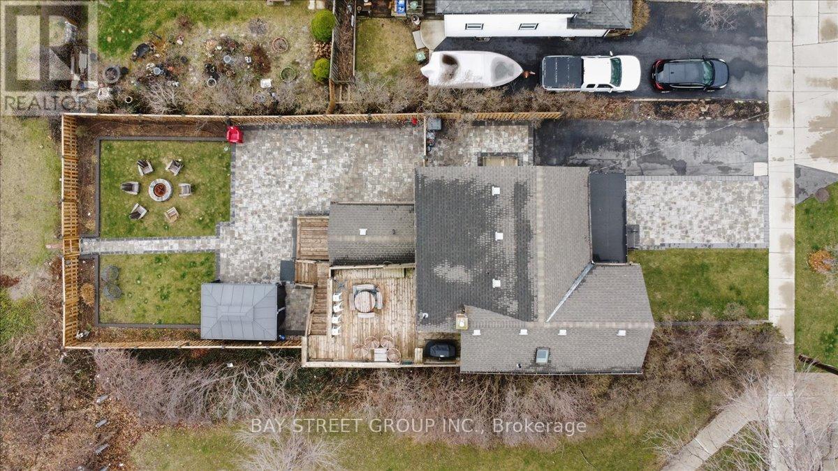 1019 Beach Boulevard, Hamilton, Ontario  L8H 6Z8 - Photo 46 - X12436557