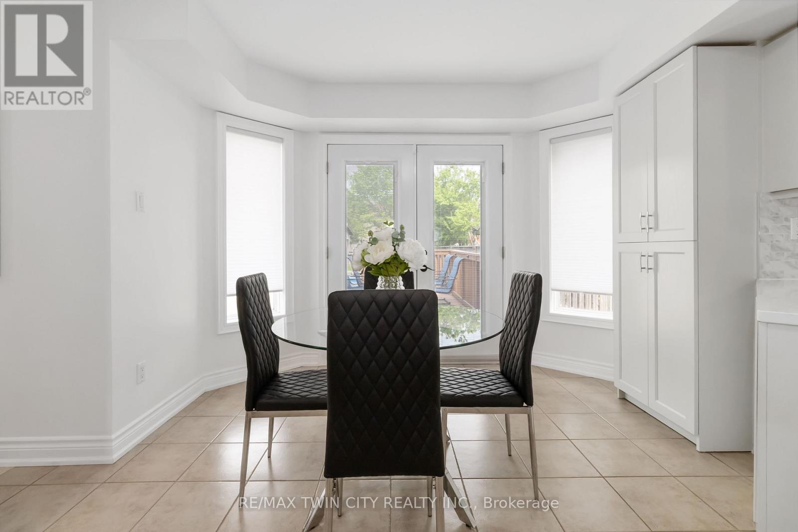 275 Granite Hill Road, Cambridge, Ontario  N1T 1V8 - Photo 11 - X12436564