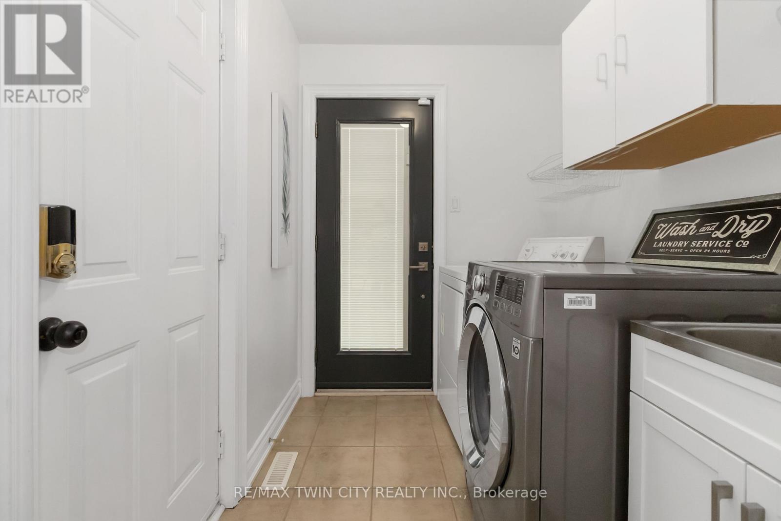 275 Granite Hill Road, Cambridge, Ontario  N1T 1V8 - Photo 18 - X12436564