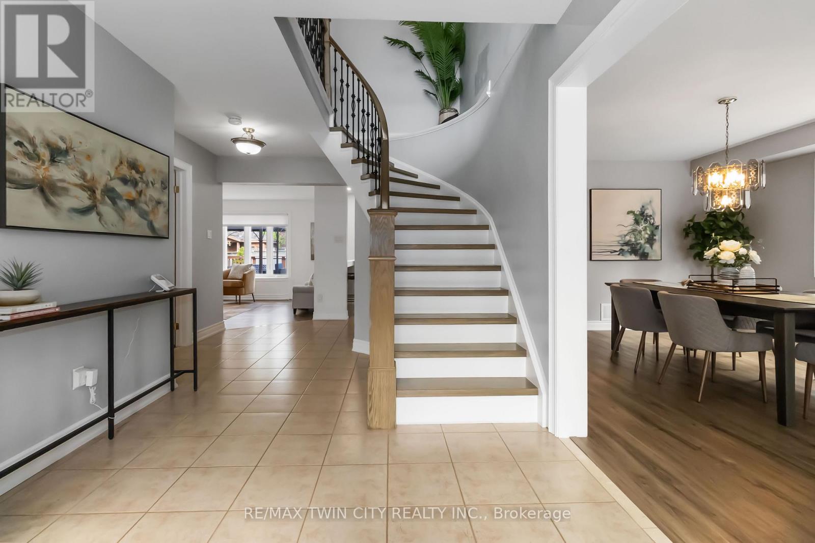 275 Granite Hill Road, Cambridge, Ontario  N1T 1V8 - Photo 3 - X12436564