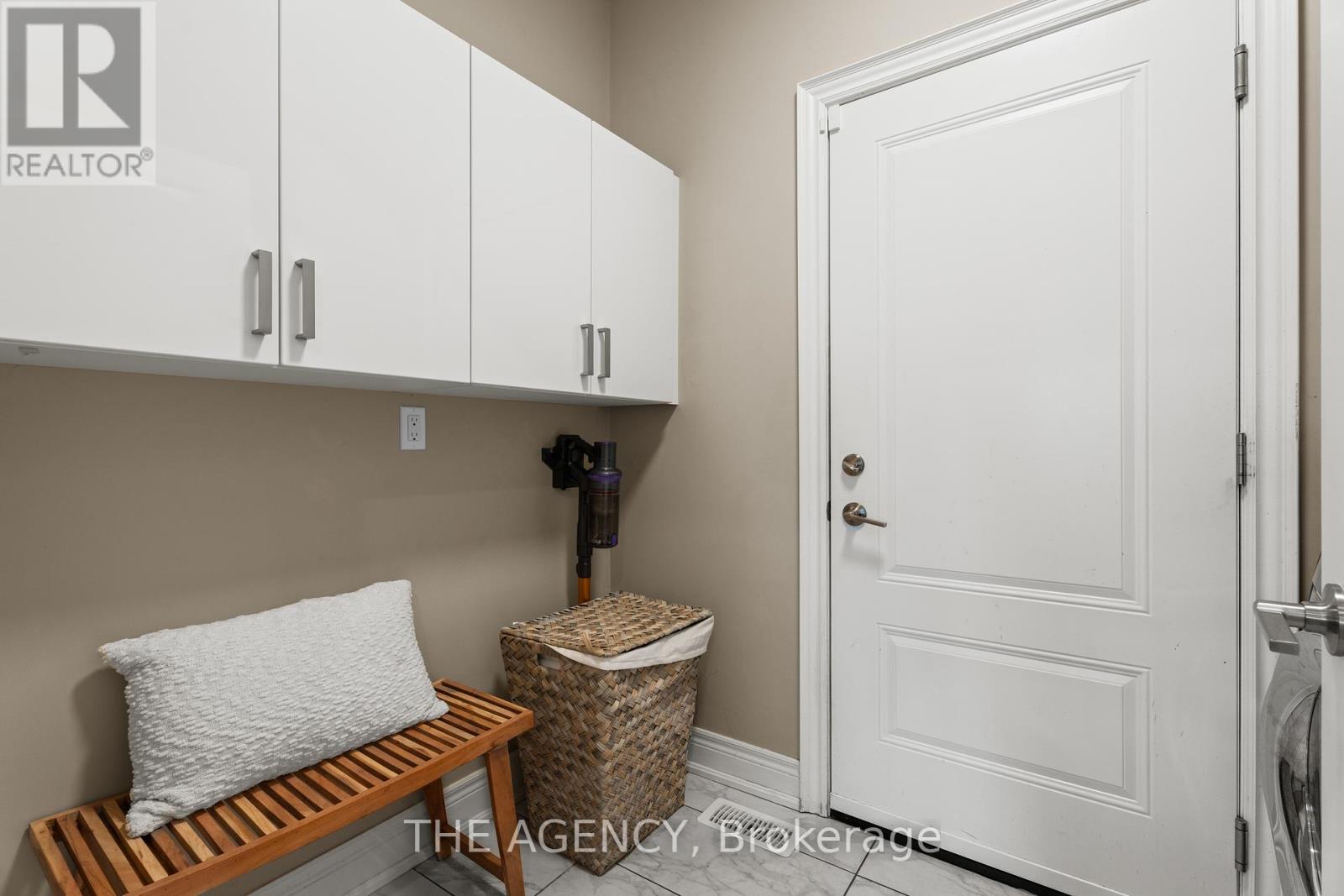 212 Viger Drive, Welland, Ontario  L3B 1A5 - Photo 11 - X12436573