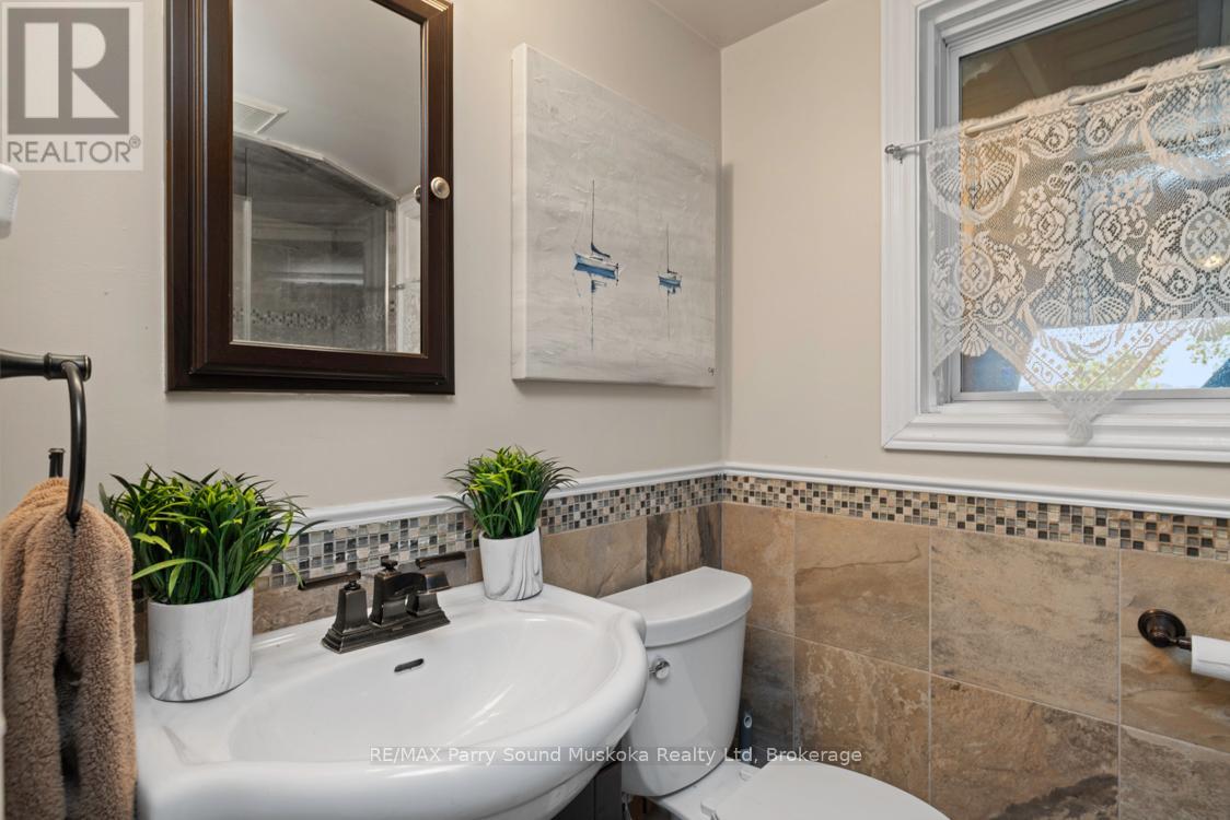 252 Burnett's Road, Mckellar, Ontario  P2A 0B5 - Photo 36 - X12432027