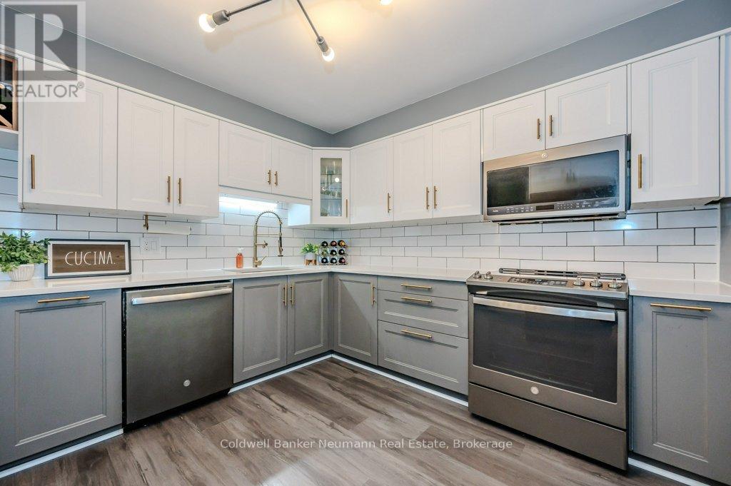 1206 - 55 Green Valley Drive, Kitchener, Ontario  N2P 1Z6 - Photo 13 - X12436327