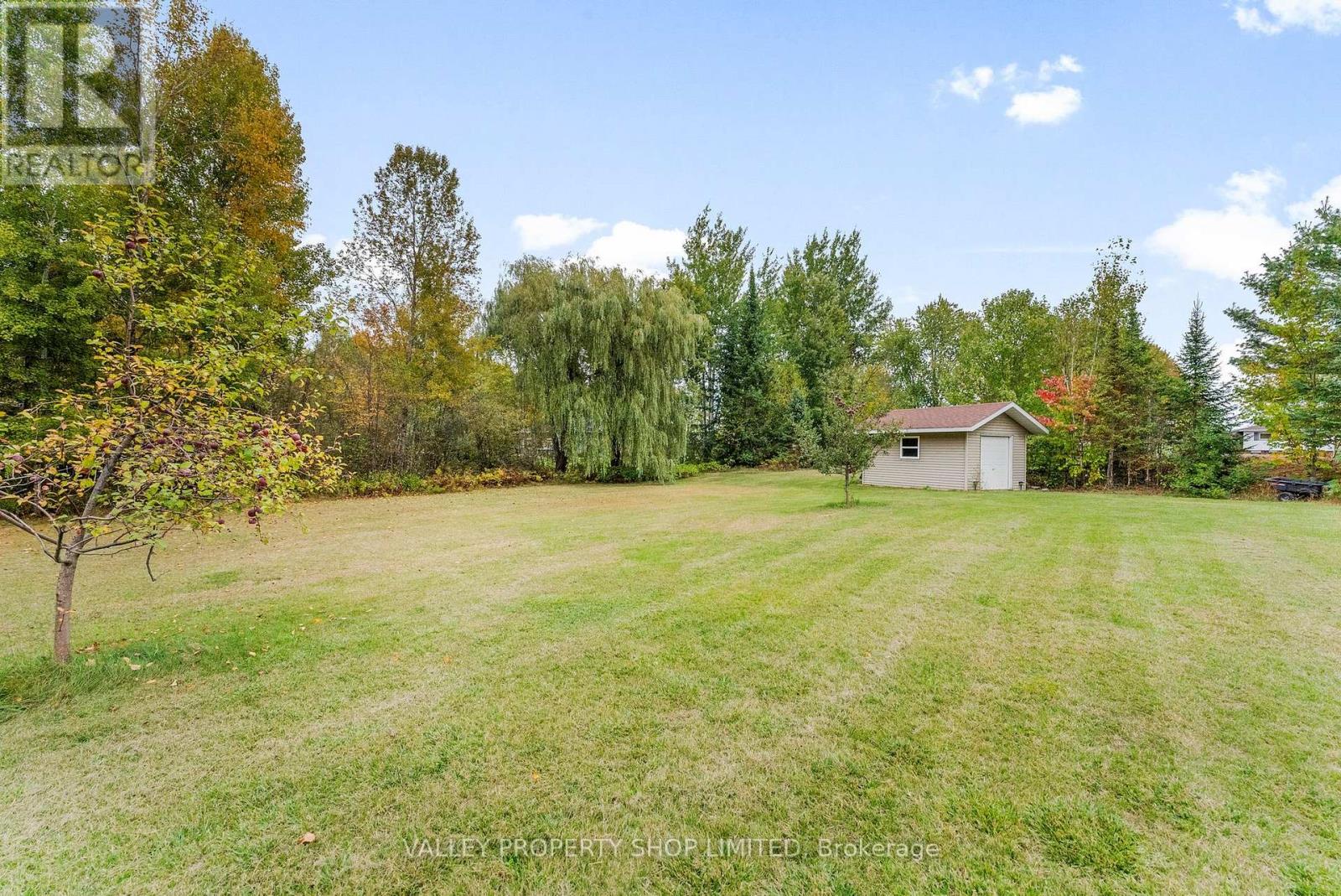 367 Radtke Road, Petawawa, Ontario  K8A 6W7 - Photo 31 - X12436673