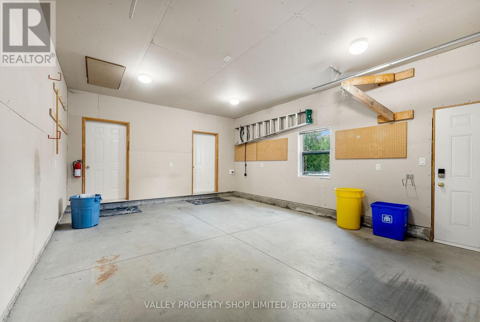 367 Radtke Road, Petawawa, Ontario  K8A 6W7 - Photo 35 - X12436673