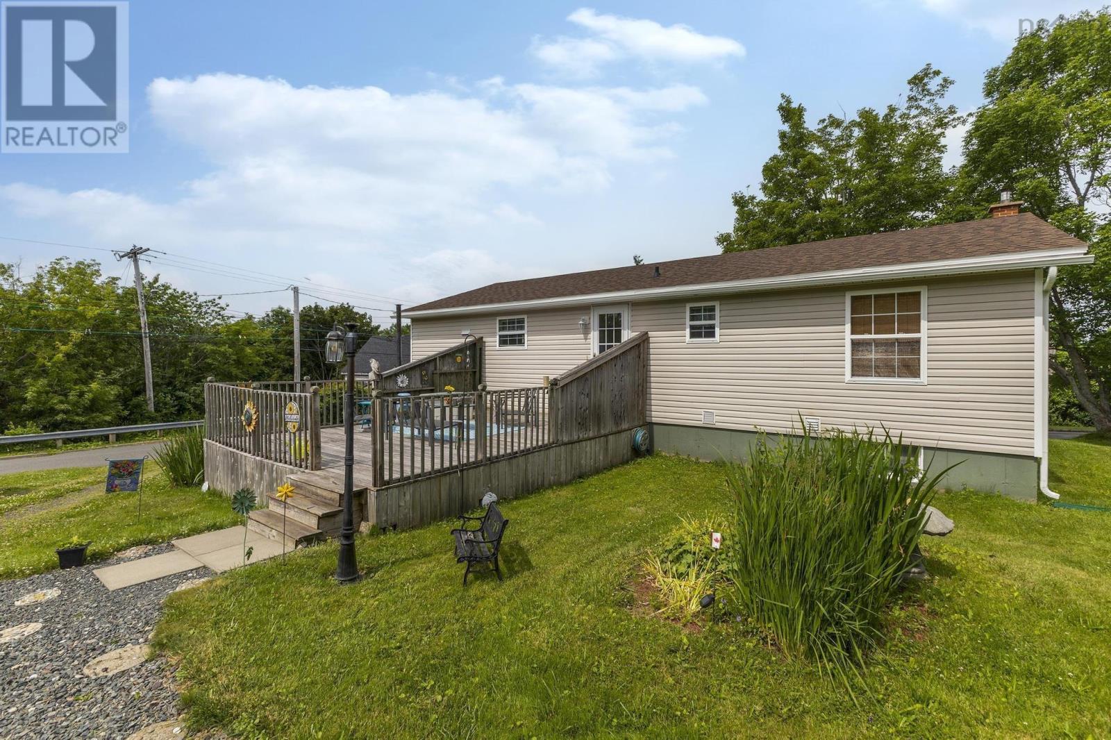 2 Maple Street, Trenton, Nova Scotia  B0K 1X0 - Photo 37 - 202516523