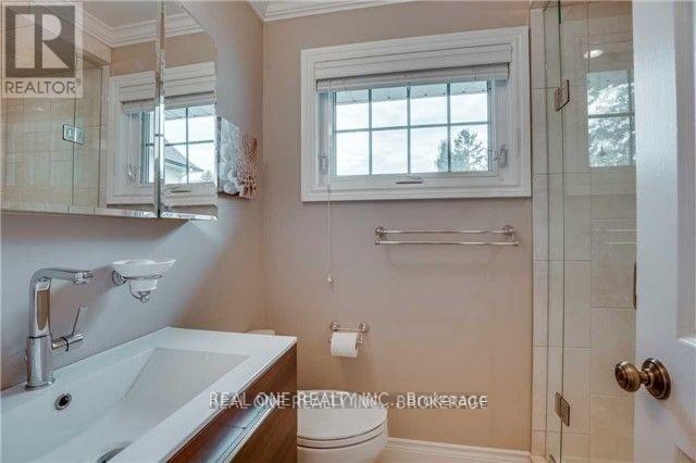 2043 Water's Edge Drive, Oakville, Ontario  L6L 1A3 - Photo 10 - W12433677