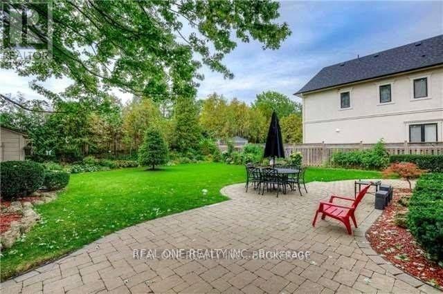 2043 Water's Edge Drive, Oakville, Ontario  L6L 1A3 - Photo 15 - W12433677