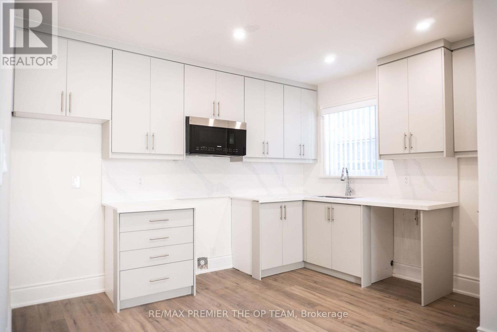 148 Martin Grove Road, Toronto, Ontario  M9B 4K9 - Photo 16 - W12434802