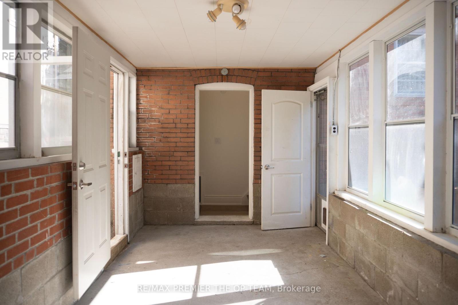 148 Martin Grove Road, Toronto, Ontario  M9B 4K9 - Photo 37 - W12434802