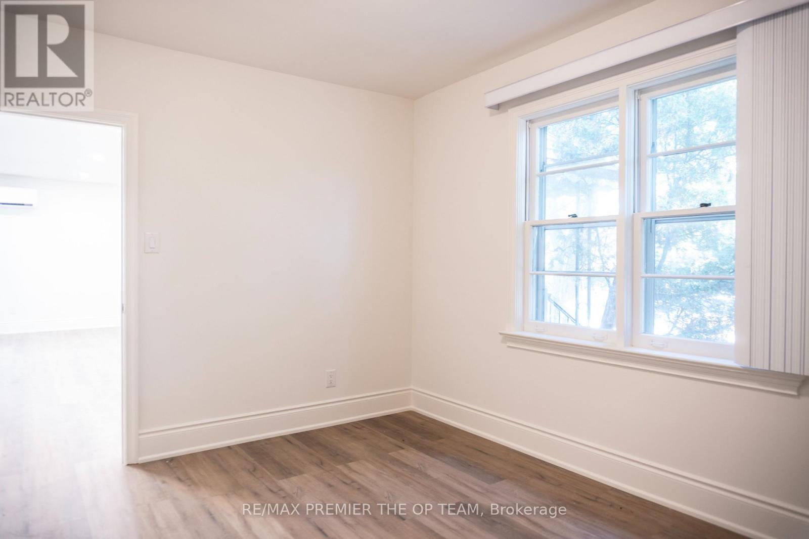 148 Martin Grove Road, Toronto, Ontario  M9B 4K9 - Photo 9 - W12434802
