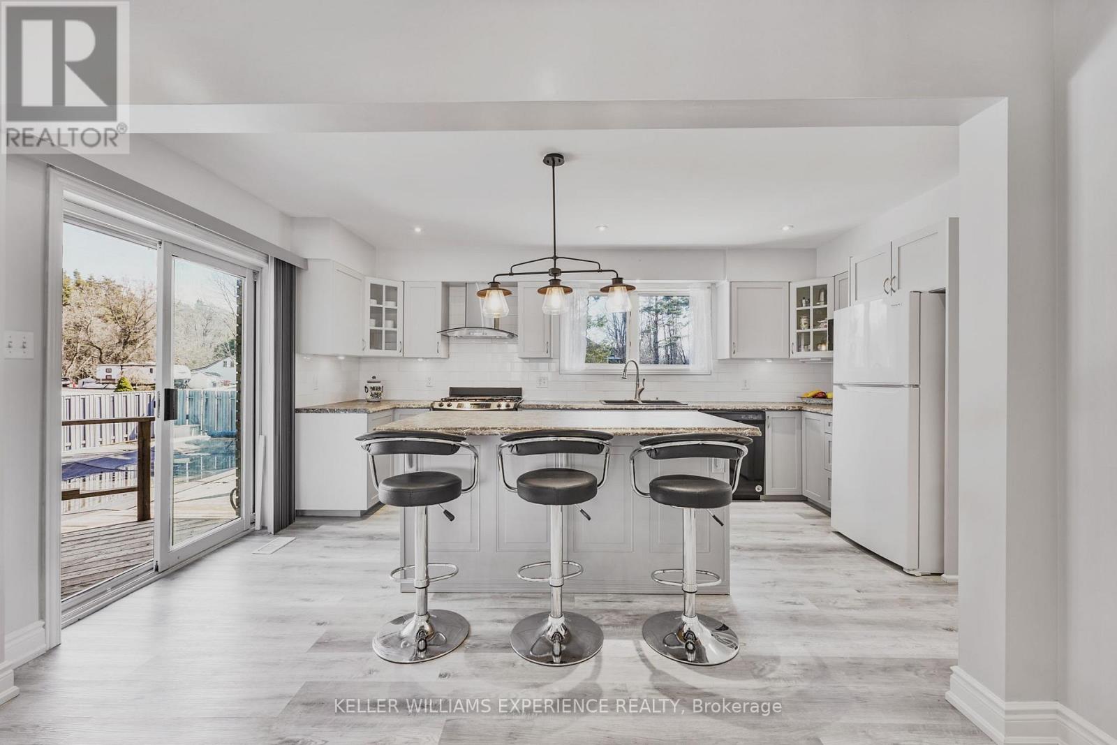 25 Lamers Crescent, Clearview, Ontario  L0M 1N0 - Photo 15 - S12289035