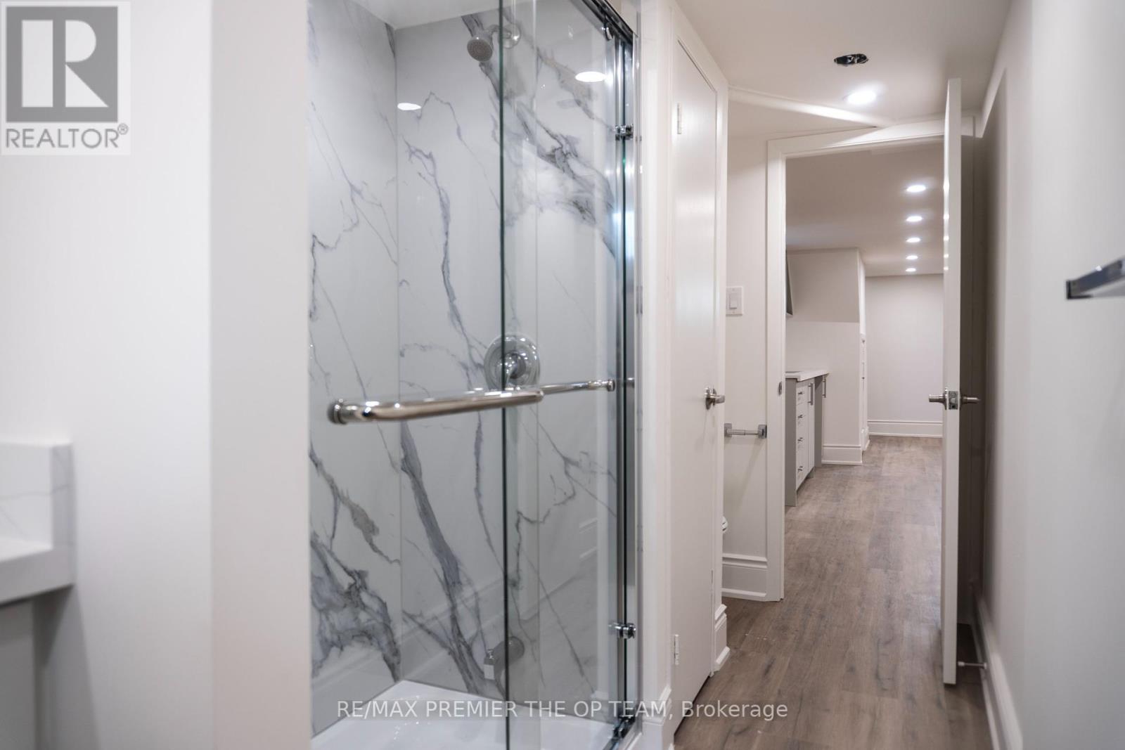 148 Martin Grove Road, Toronto, Ontario  M9B 4K9 - Photo 25 - W12434802
