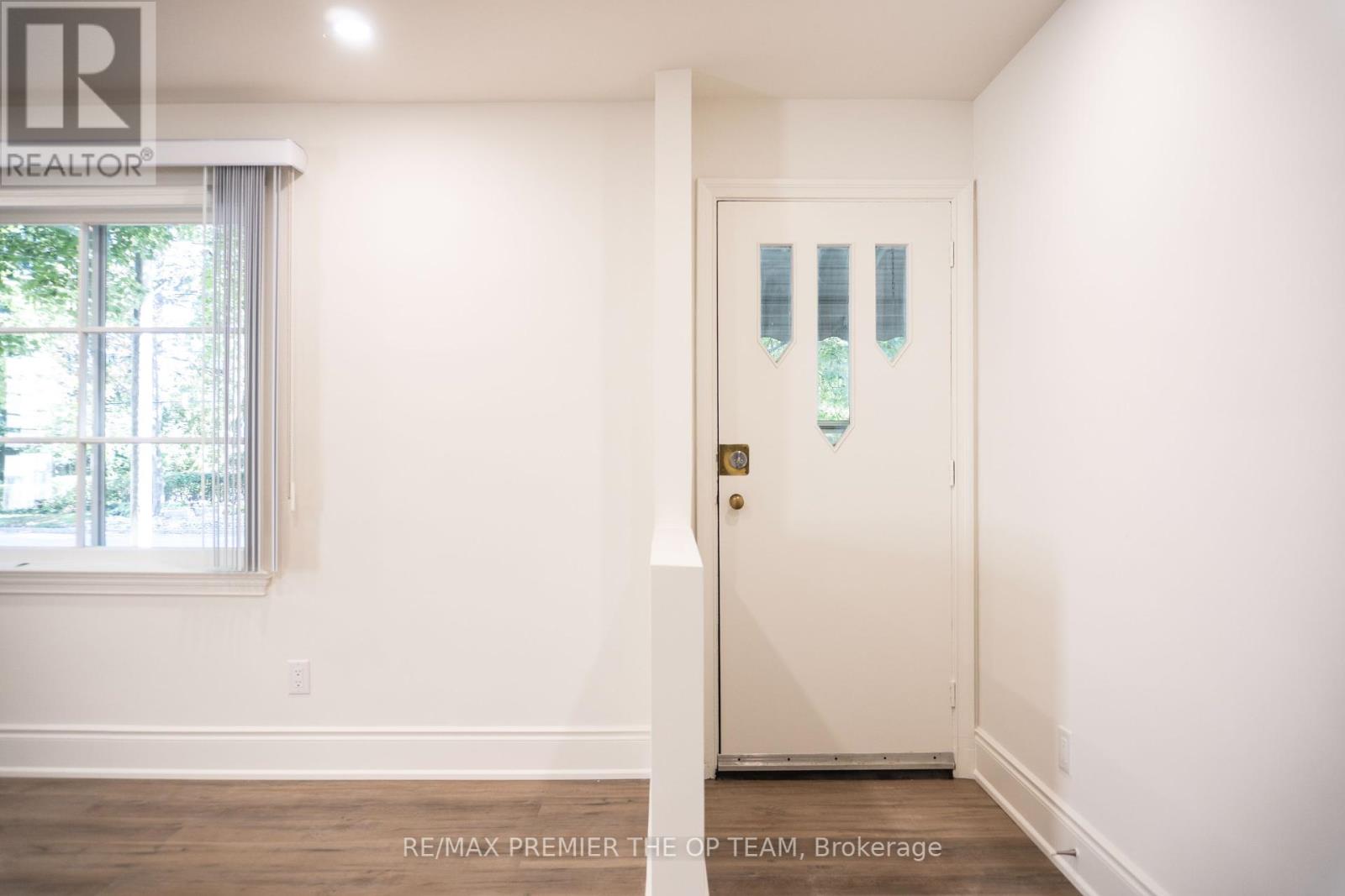 148 Martin Grove Road, Toronto, Ontario  M9B 4K9 - Photo 11 - W12434802