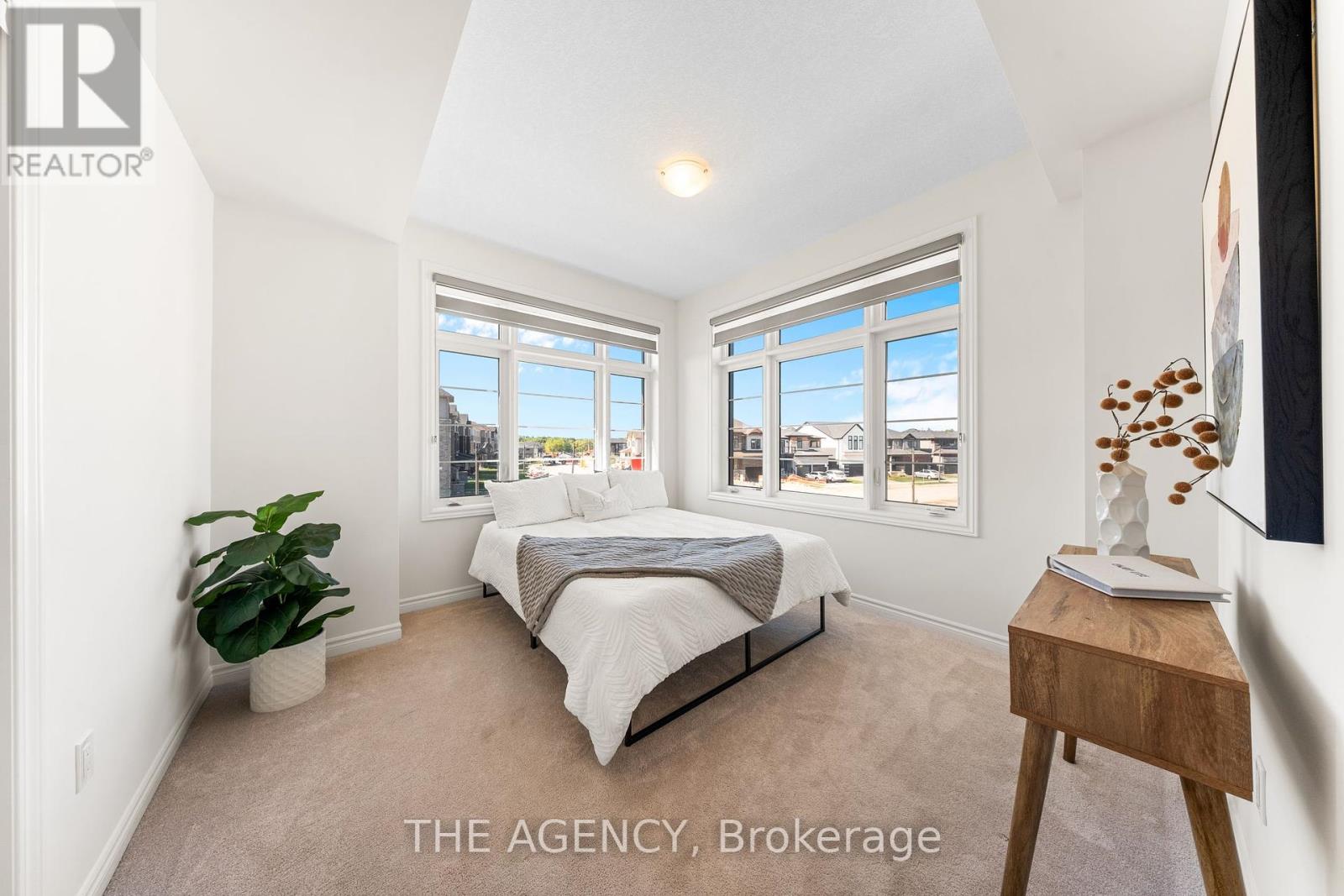1 Bee Crescent, Brantford, Ontario  N3T 0V7 - Photo 32 - X12433970