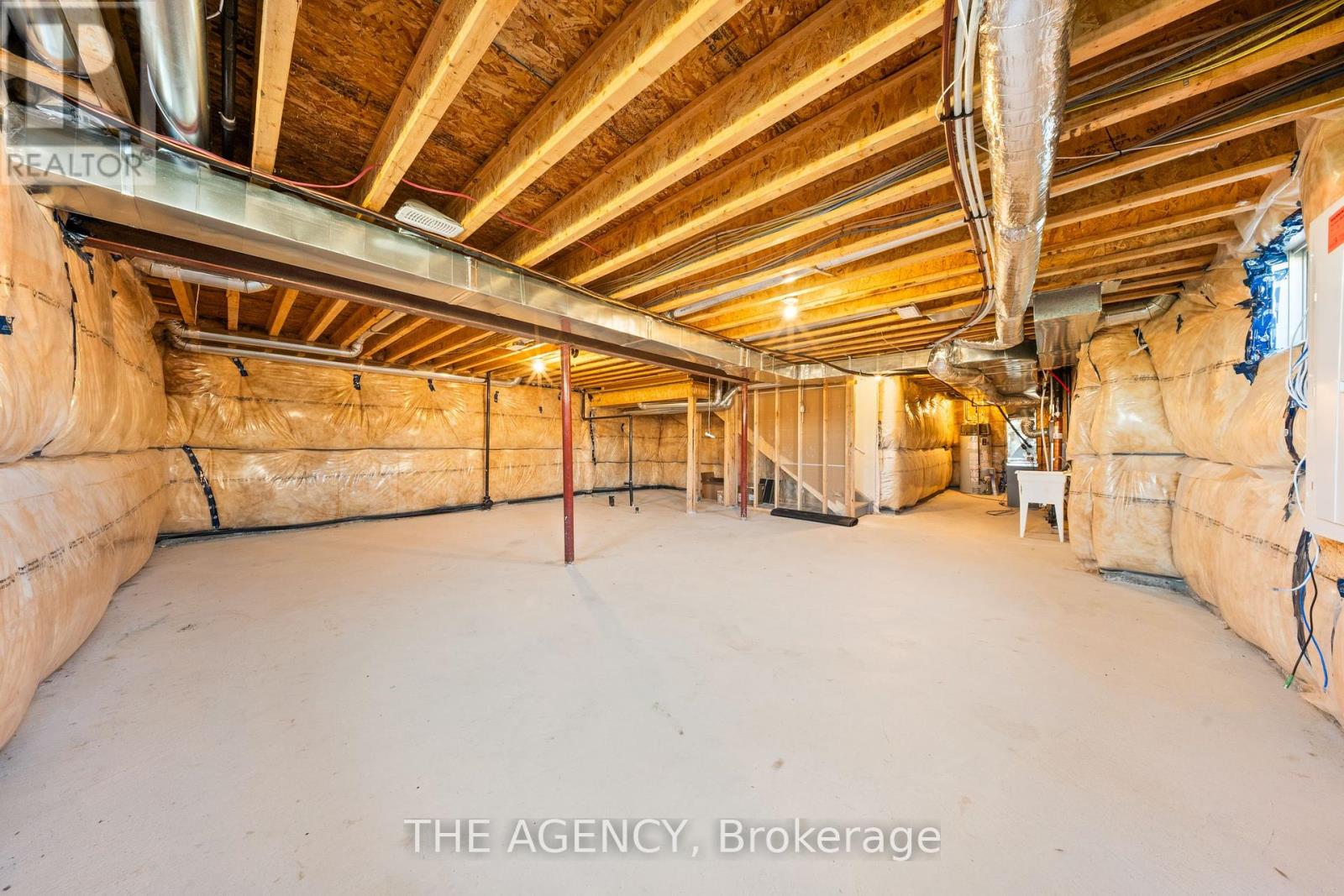 1 Bee Crescent, Brantford, Ontario  N3T 0V7 - Photo 38 - X12433970