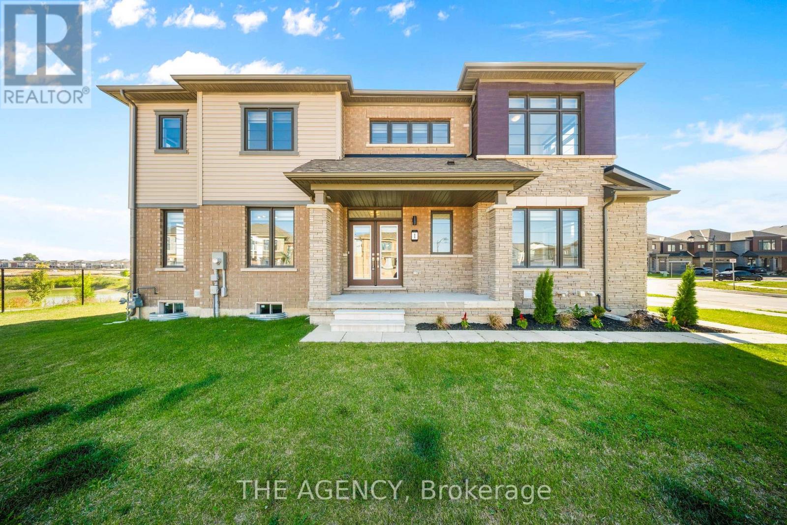 1 Bee Crescent, Brantford, Ontario  N3T 0V7 - Photo 3 - X12433970
