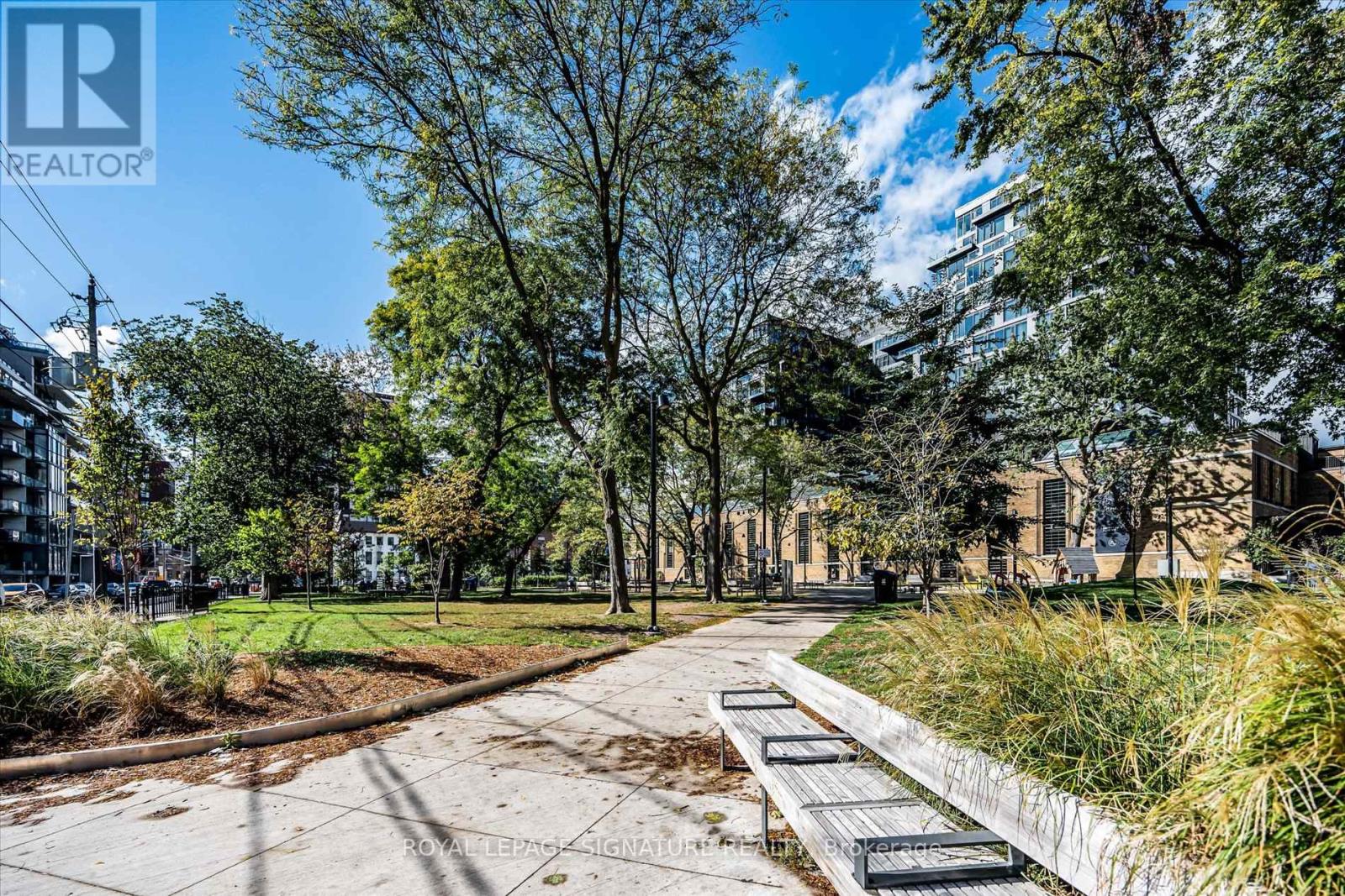 305 - 23 Brant Street, Toronto, Ontario  M5V 2L5 - Photo 18 - C12436229