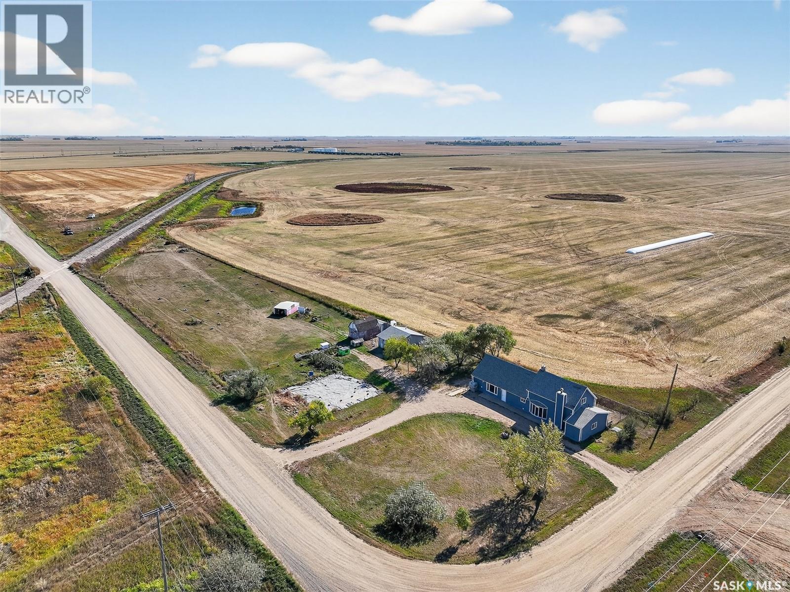 Vansnick Acreage Moose Jaw Rm #161, Moose Jaw Rm No. 161, Saskatchewan  S0H 4C0 - Photo 4 - SK019727