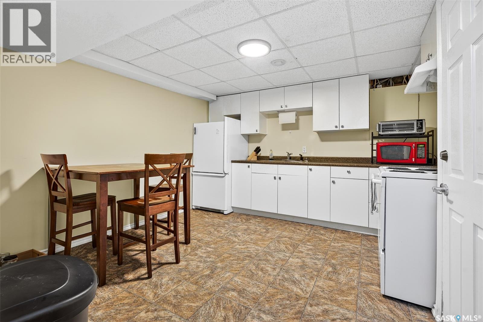 801 Vaughan Street, Moose Jaw, Saskatchewan  S6H 5N6 - Photo 33 - SK019712