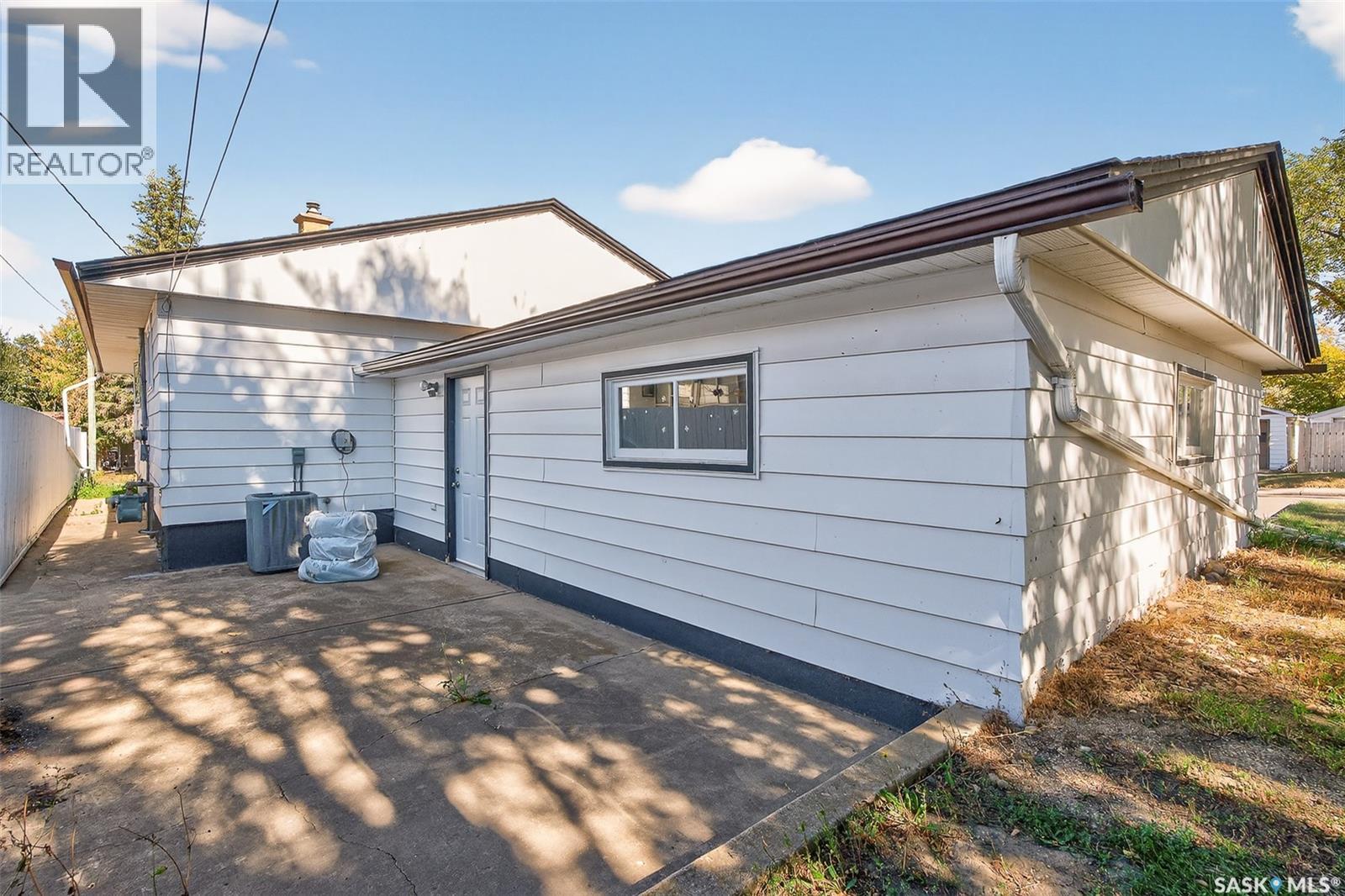 801 Vaughan Street, Moose Jaw, Saskatchewan  S6H 5N6 - Photo 45 - SK019712