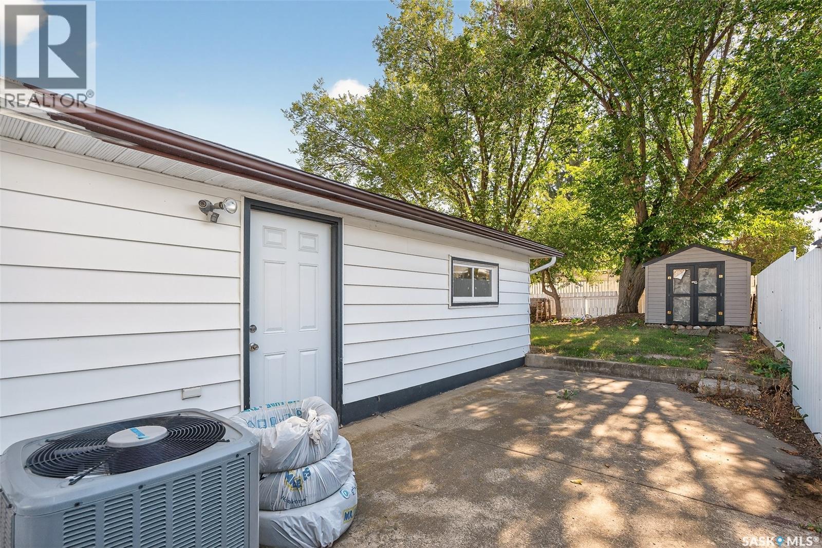 801 Vaughan Street, Moose Jaw, Saskatchewan  S6H 5N6 - Photo 46 - SK019712