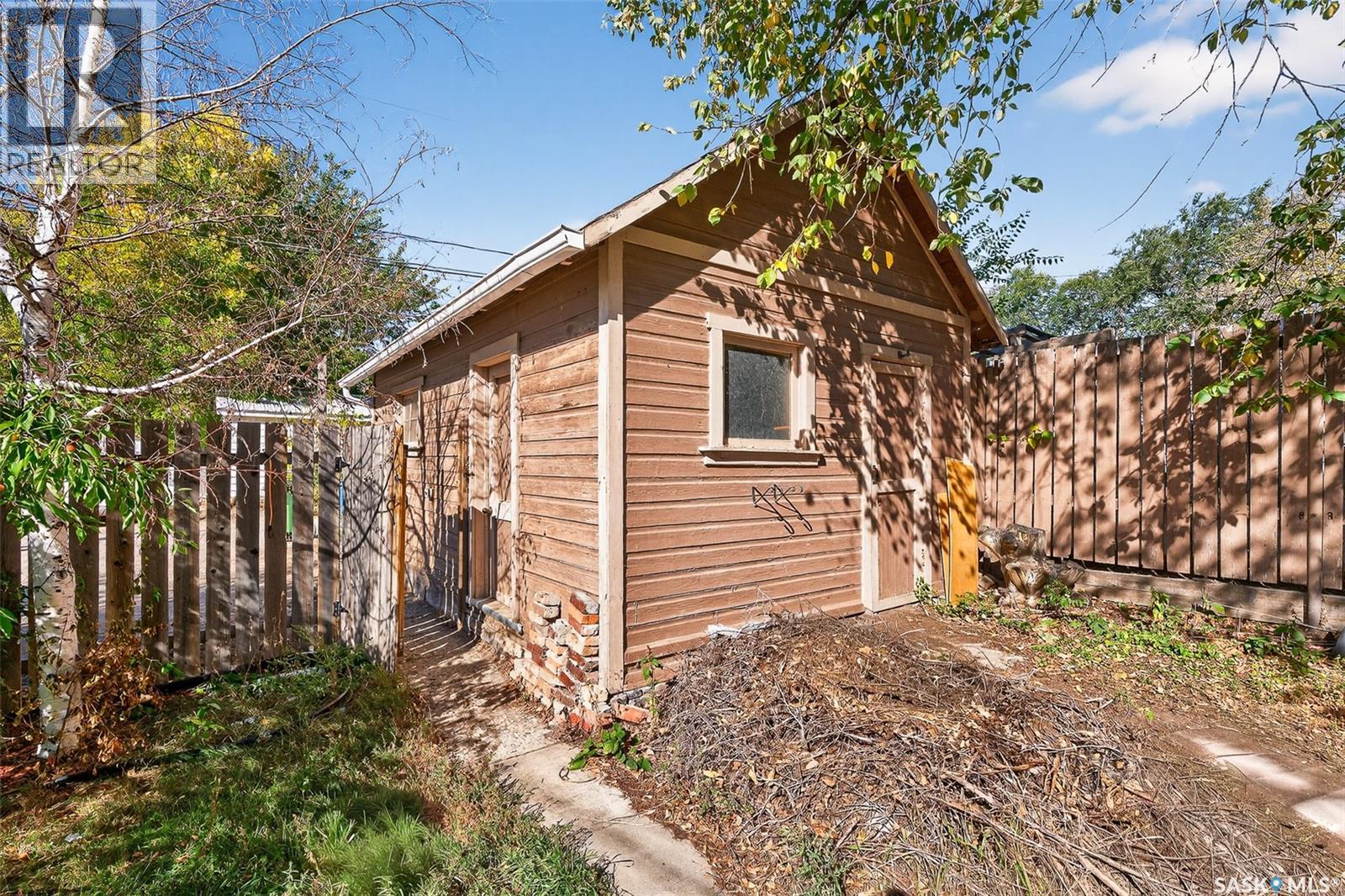 1132 2nd Avenue Ne, Moose Jaw, Saskatchewan  S6H 1C6 - Photo 33 - SK019710
