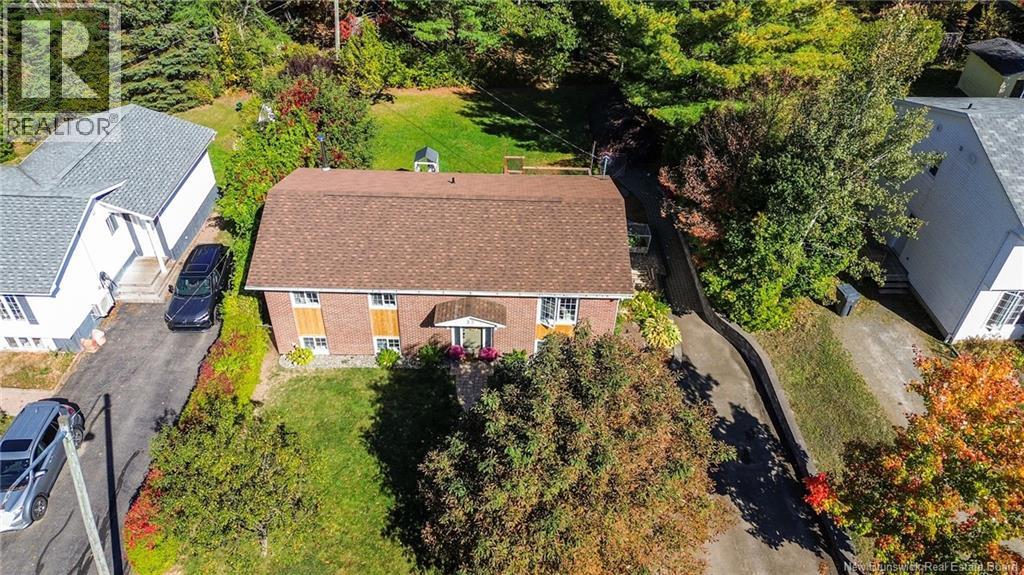 32 Bradley Avenue, New Maryland, New Brunswick  E3C 1C4 - Photo 2 - NB127671
