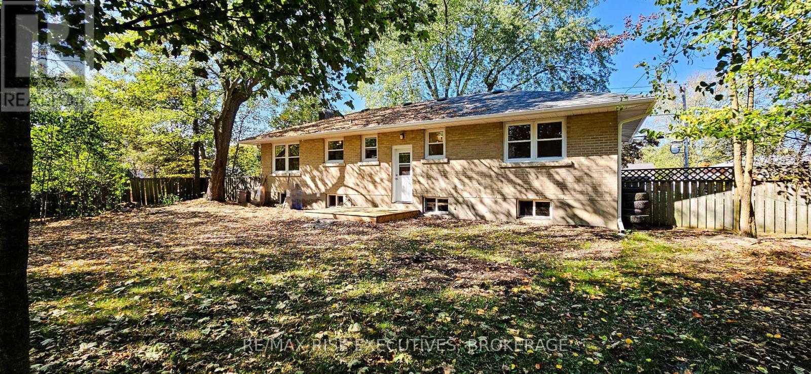 15 Loyalist Avenue, Loyalist, Ontario  K7N 1K4 - Photo 14 - X12436731