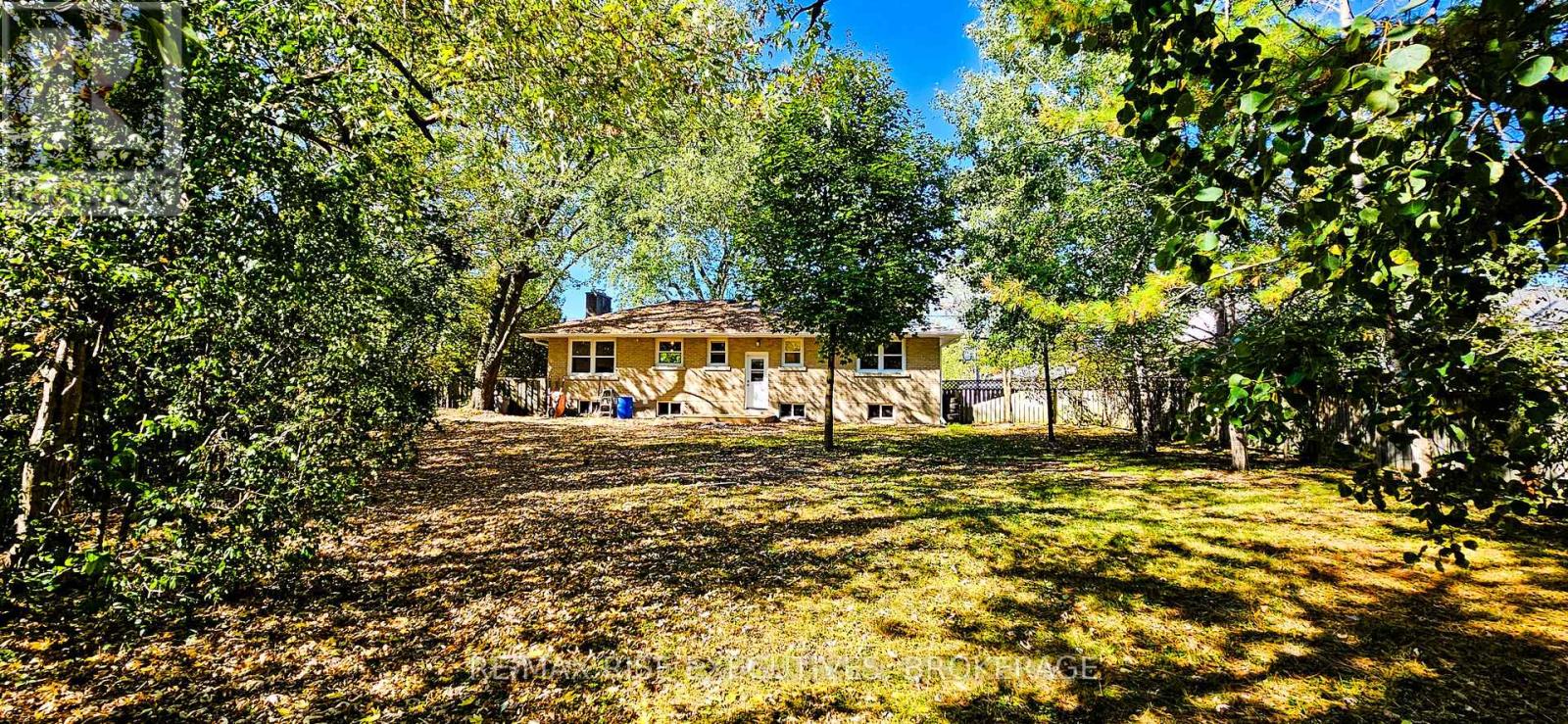 15 Loyalist Avenue, Loyalist, Ontario  K7N 1K4 - Photo 16 - X12436731