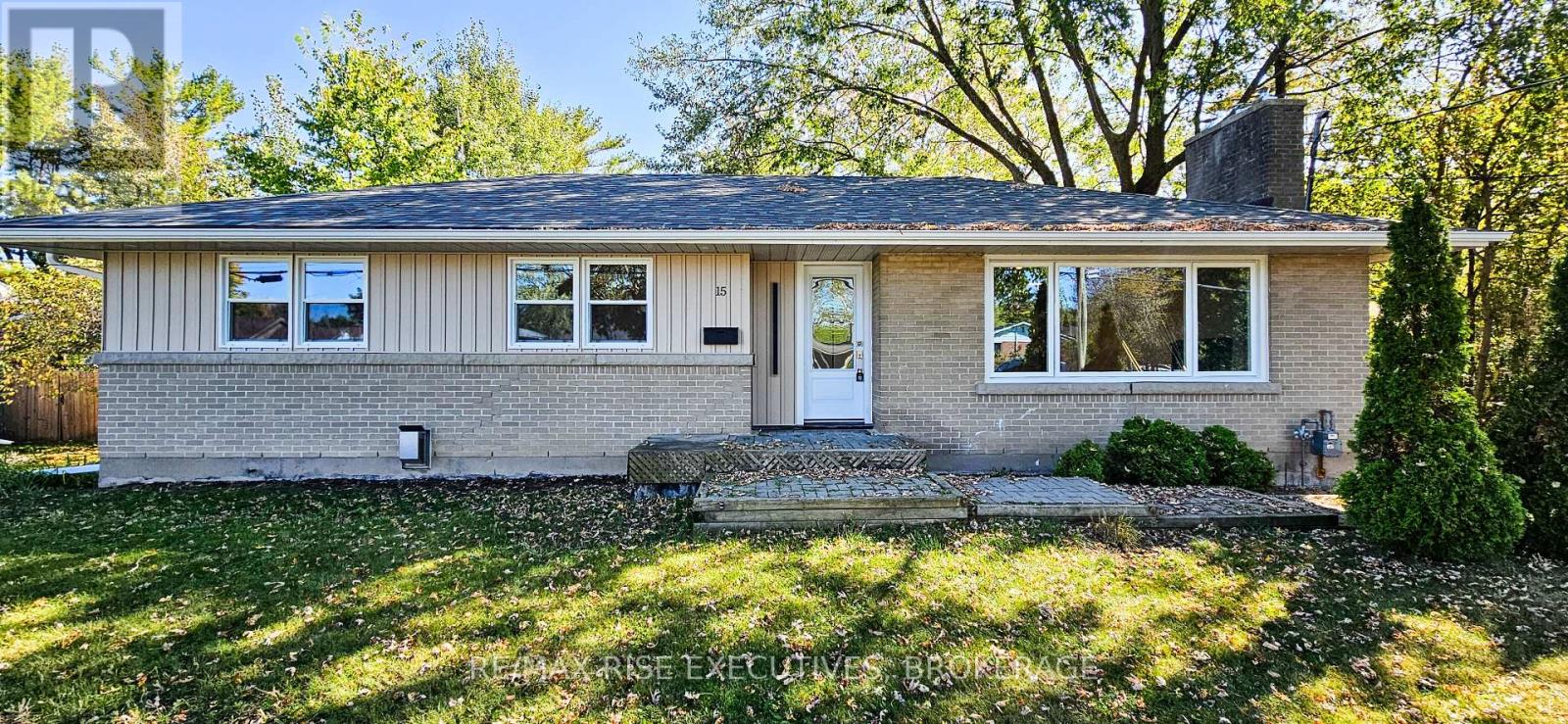 15 Loyalist Avenue, Loyalist, Ontario  K7N 1K4 - Photo 19 - X12436731