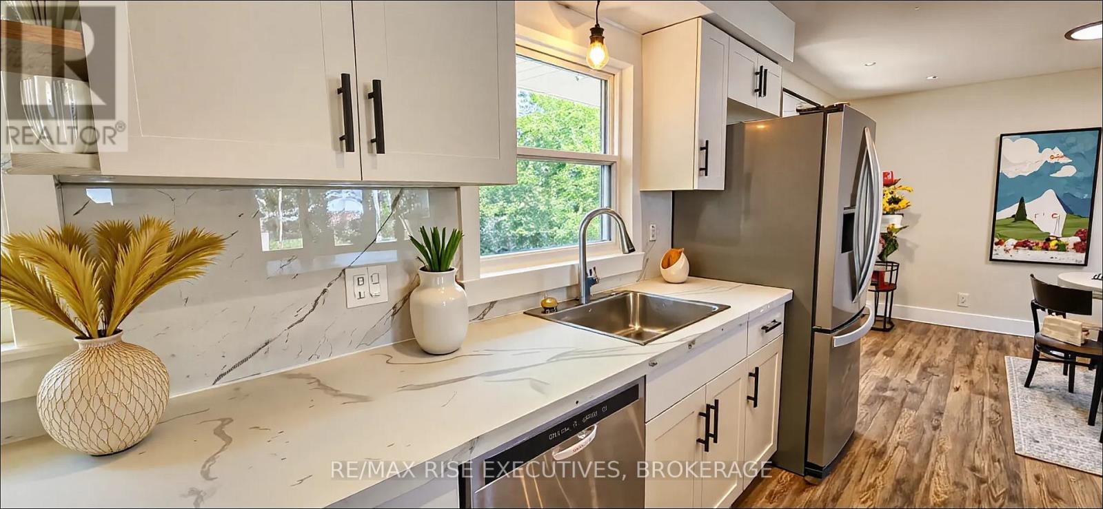 15 Loyalist Avenue, Loyalist, Ontario  K7N 1K4 - Photo 6 - X12436731