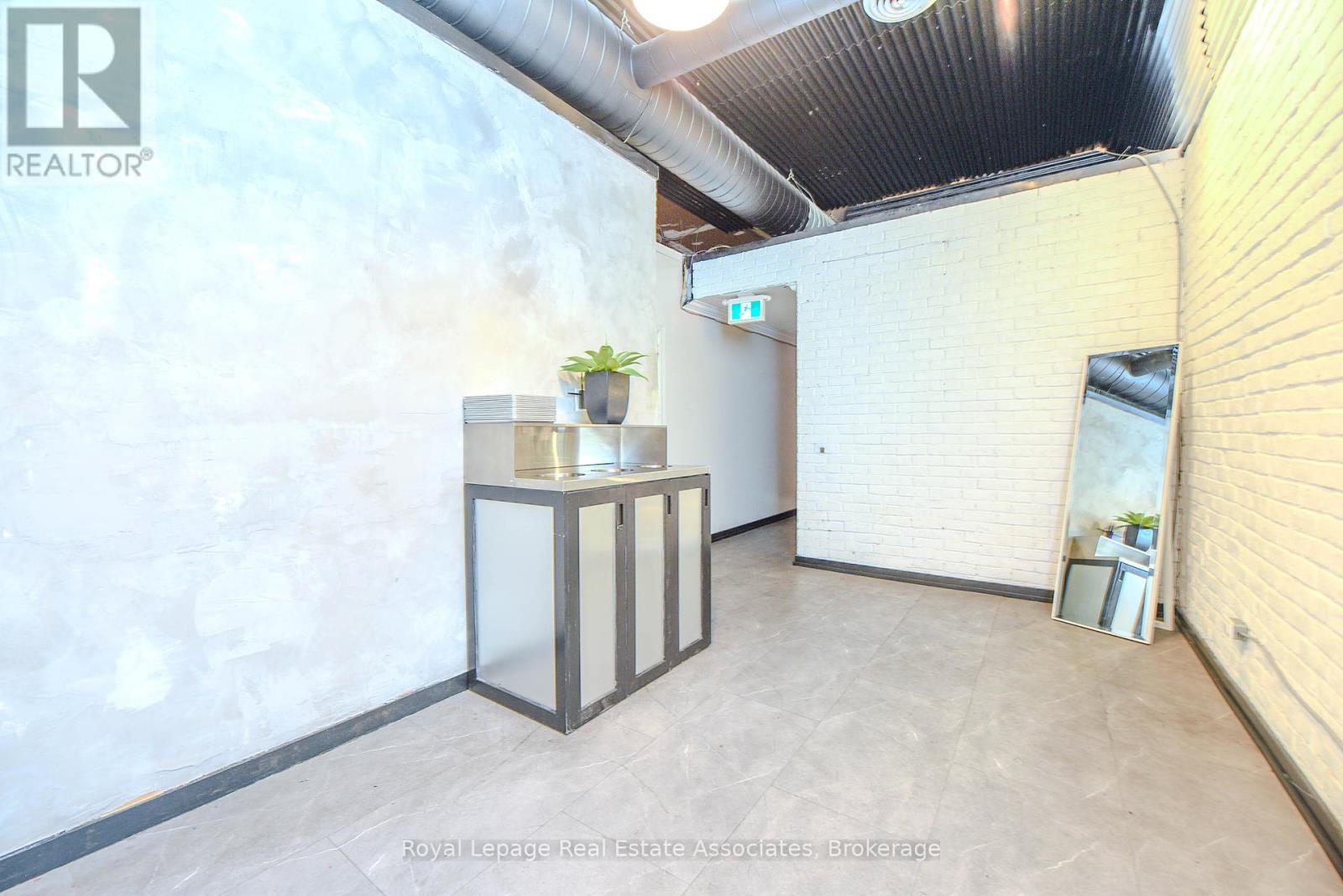 566 Queen Street W, Toronto, Ontario  M5V 2B5 - Photo 16 - C12424112
