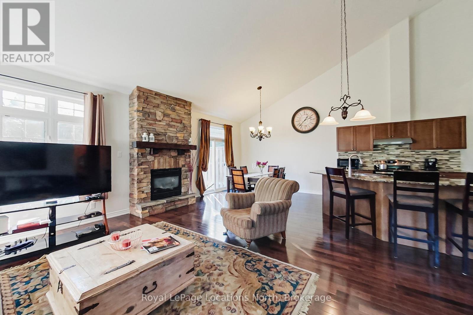 27 - 689616 Monterra Road, Blue Mountains, Ontario  L9Y 0W3 - Photo 5 - X12436738