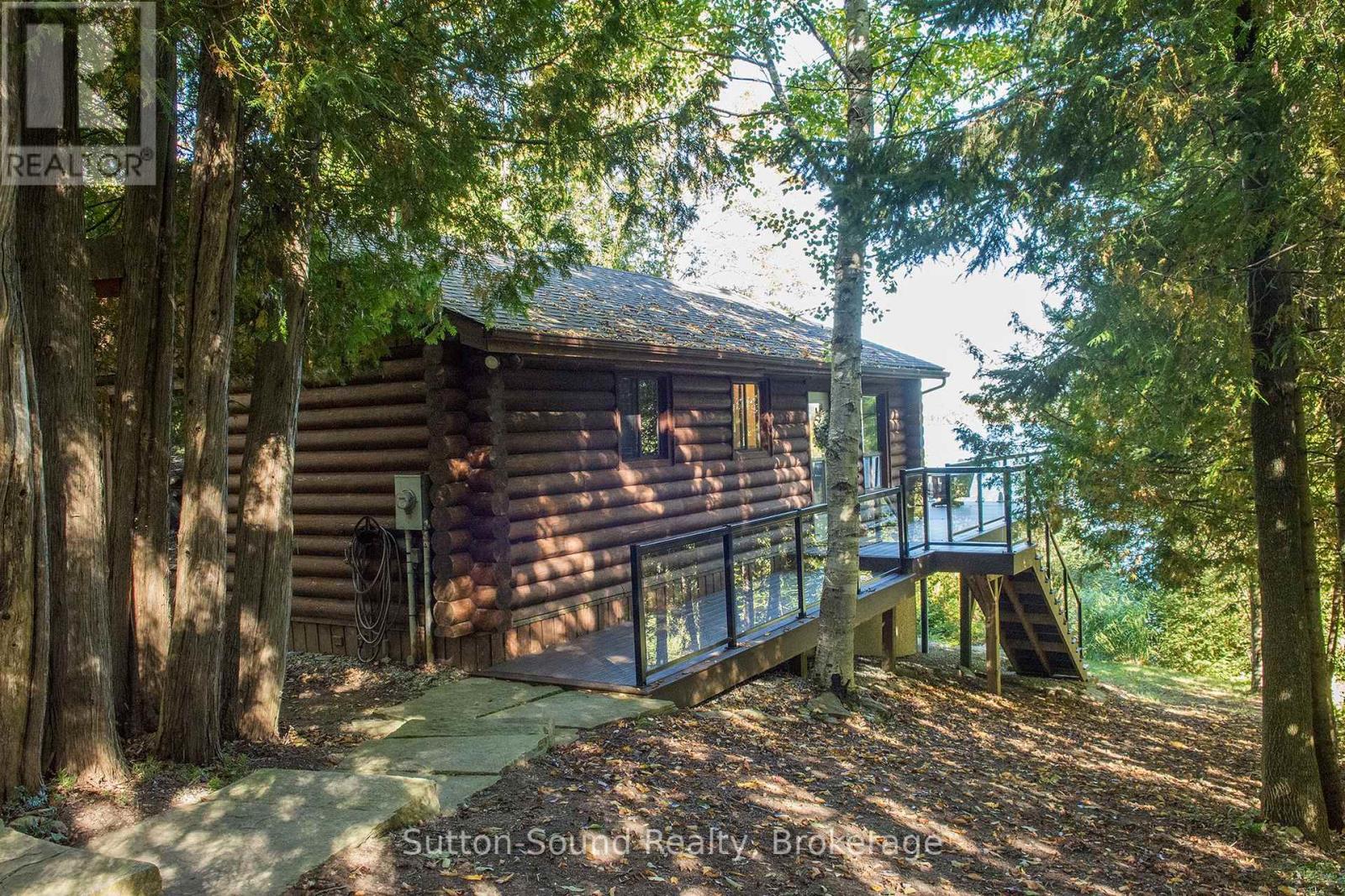 103 Ivy Drive, Georgian Bluffs, Ontario  N0H 2T0 - Photo 3 - X12436779