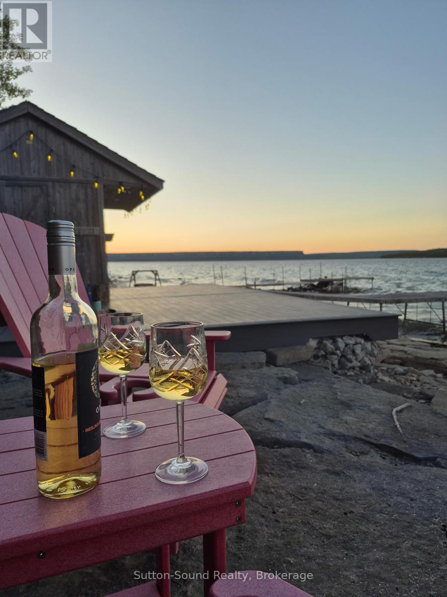 103 Ivy Drive, Georgian Bluffs, Ontario  N0H 2T0 - Photo 41 - X12436779